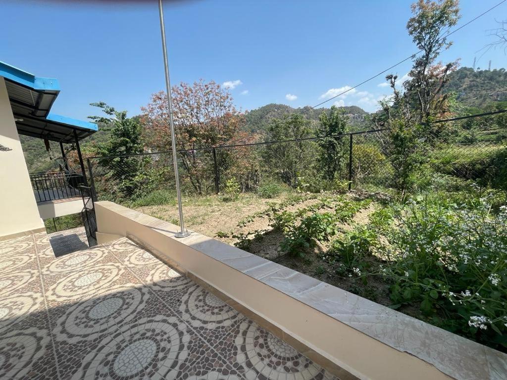 Idyllic Private Cottage W/King Bed + Mountain View Касаули Экстерьер фото
